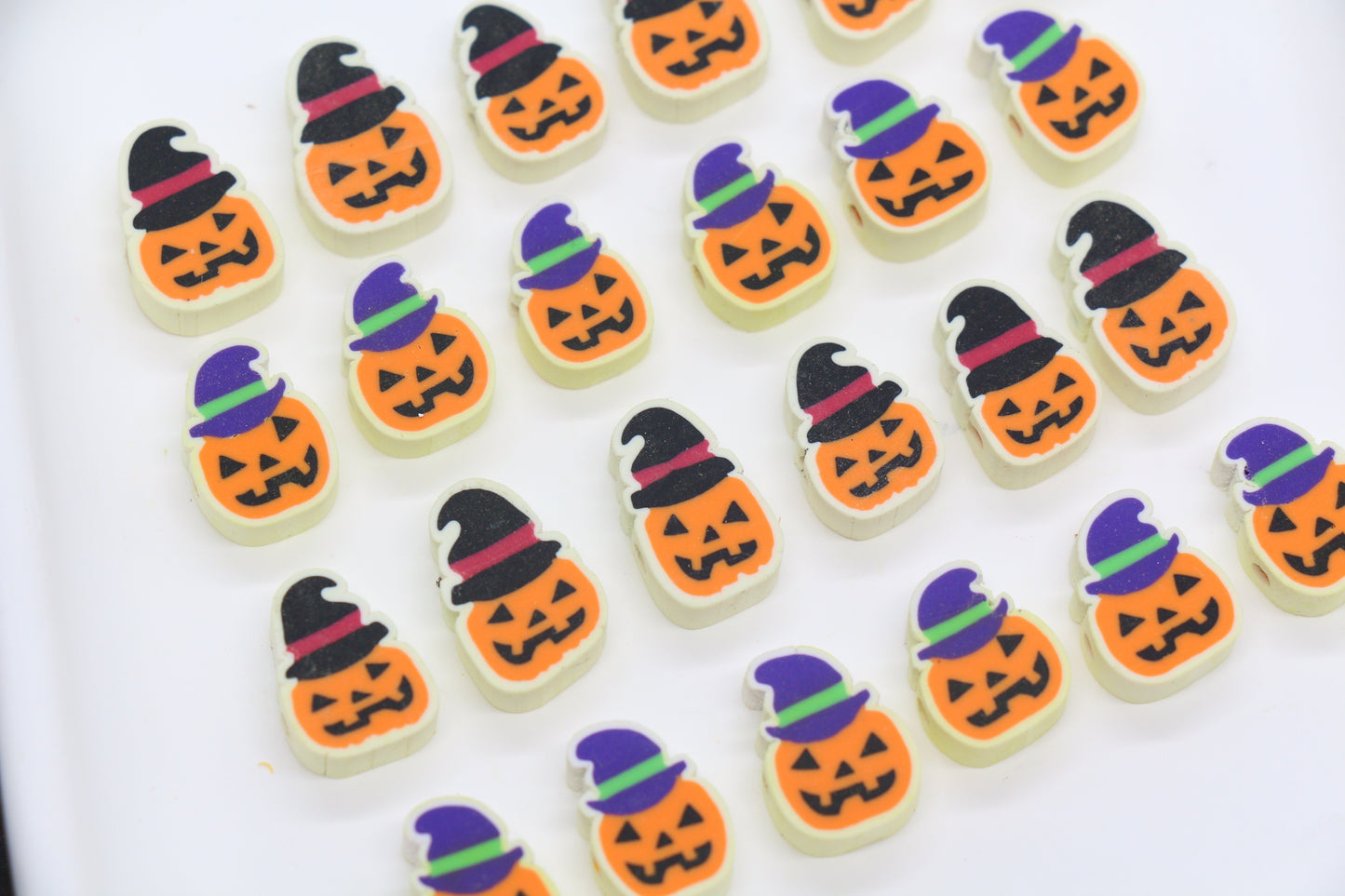 Pumpkin Beads with Witch Hat – Halloween Polymer Clay Jack-O’-Lantern Beads