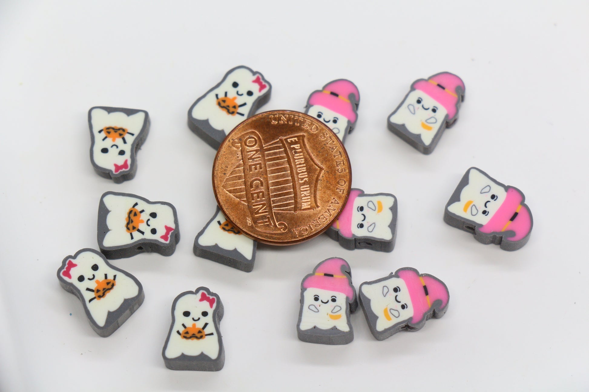 Mixed ghost polymer clay beads – pumpkin & witch hat Halloween beads for bracelets and keychains