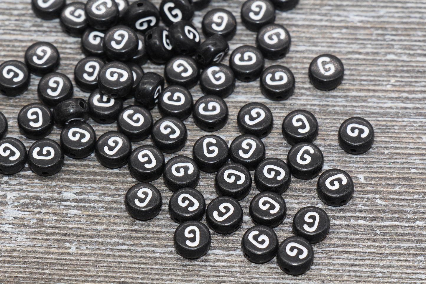 Letter G Alphabet Beads, Black Alphabet Letter Beads, Acrylic Black and White Letters Beads, Round Acrylic Beads, Name Beads, Size 7mm
