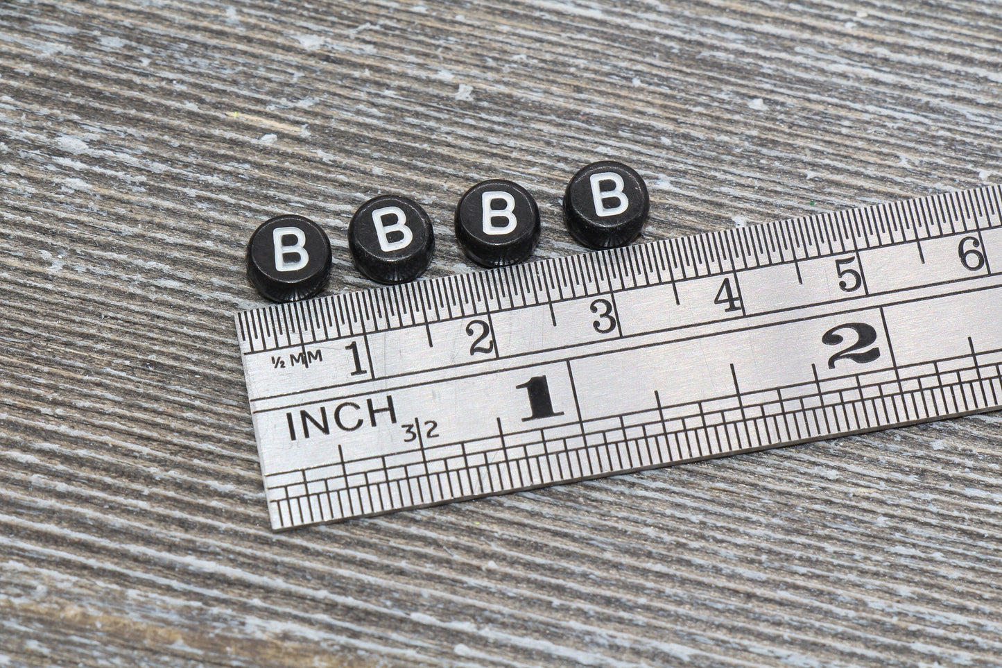 Letter B Alphabet Beads, Black Alphabet Letter Beads, Acrylic Black and White Letters Beads, Round Acrylic Beads, Name Beads, Size 7mm