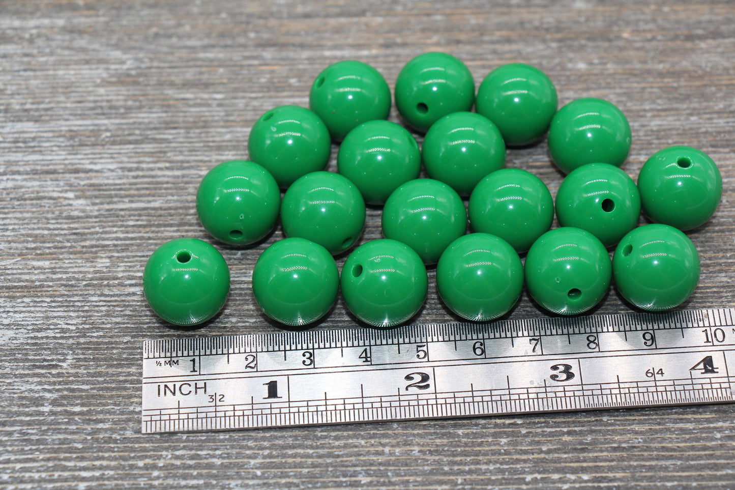 16mm Green Gumball Beads, Round Acrylic Loose Beads, Solid Bubblegum Beads, Chunky Beads, Smooth Round Plastic Beads #1676