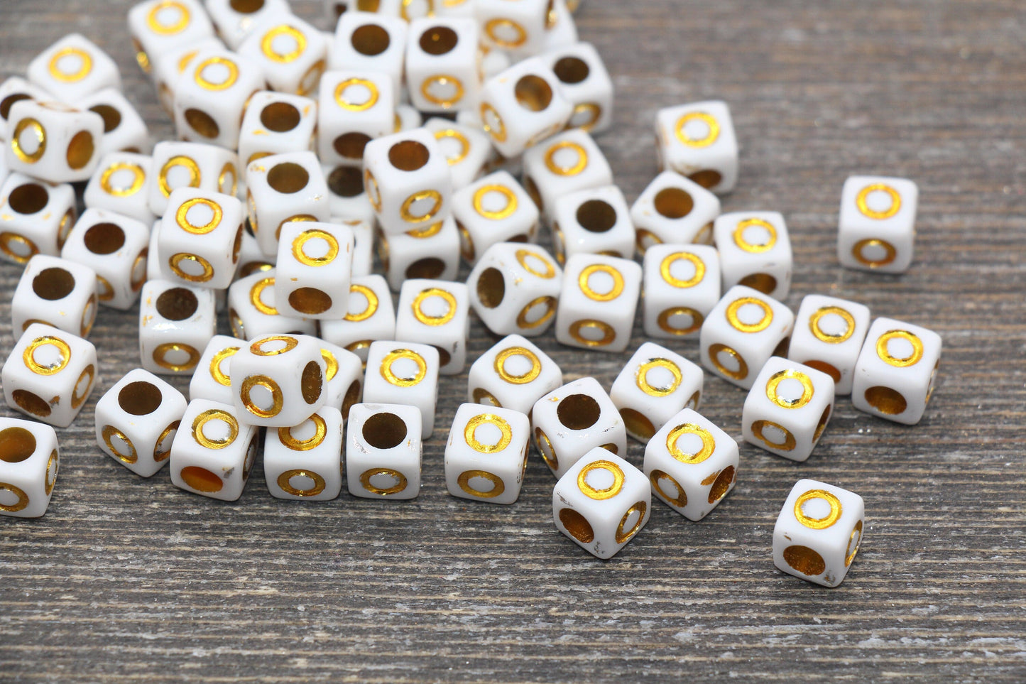 Letter O Letter Beads, Cube White Beads with Gold Lettering, Individual Letter Beads, Acrylic Square Name Beads, Size 7mm