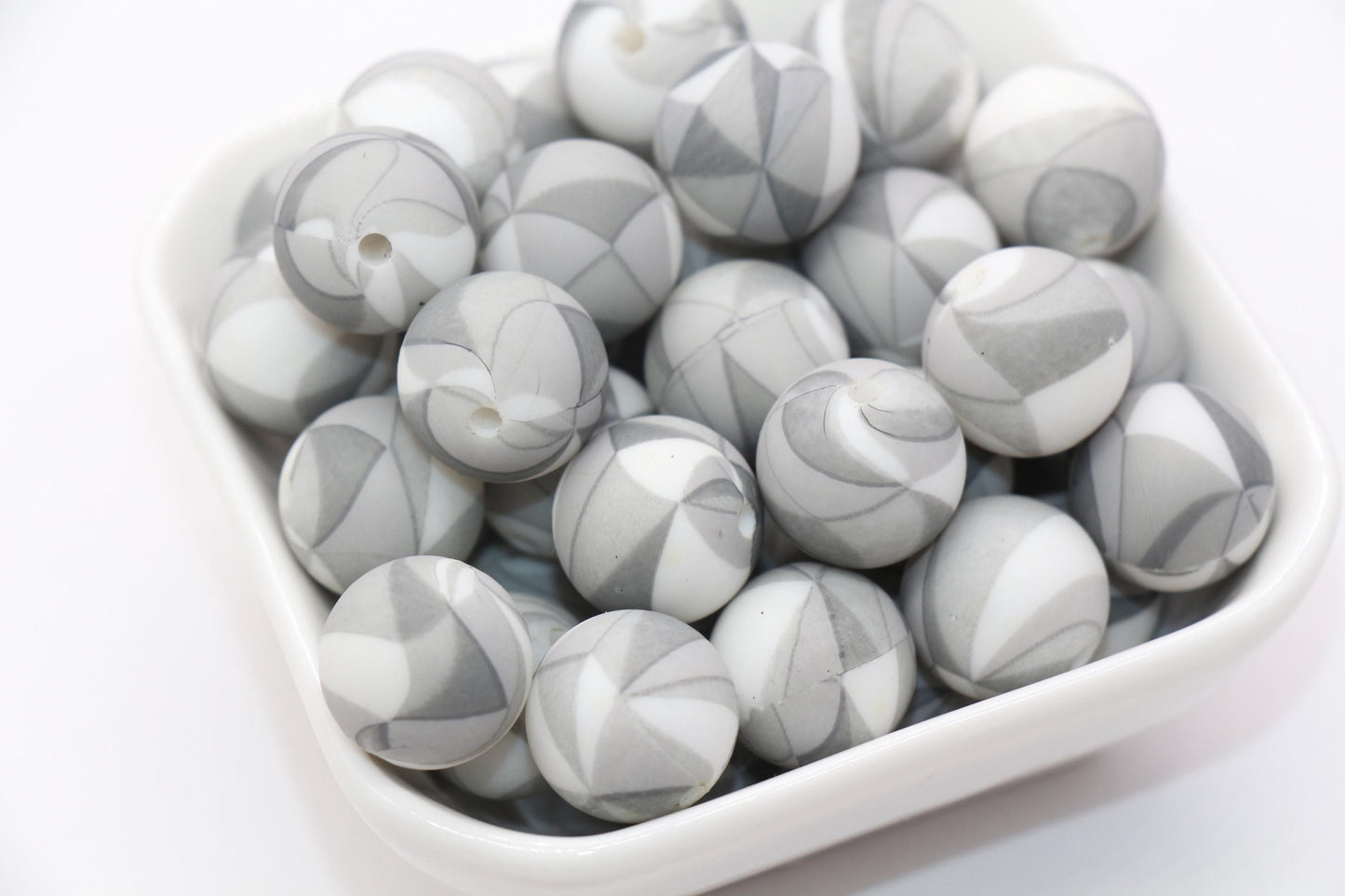 15mm Gray Patterned Printed Beads, Printed Silicone Beads, Round Bubblegum Beads, Beads for Pens #S142