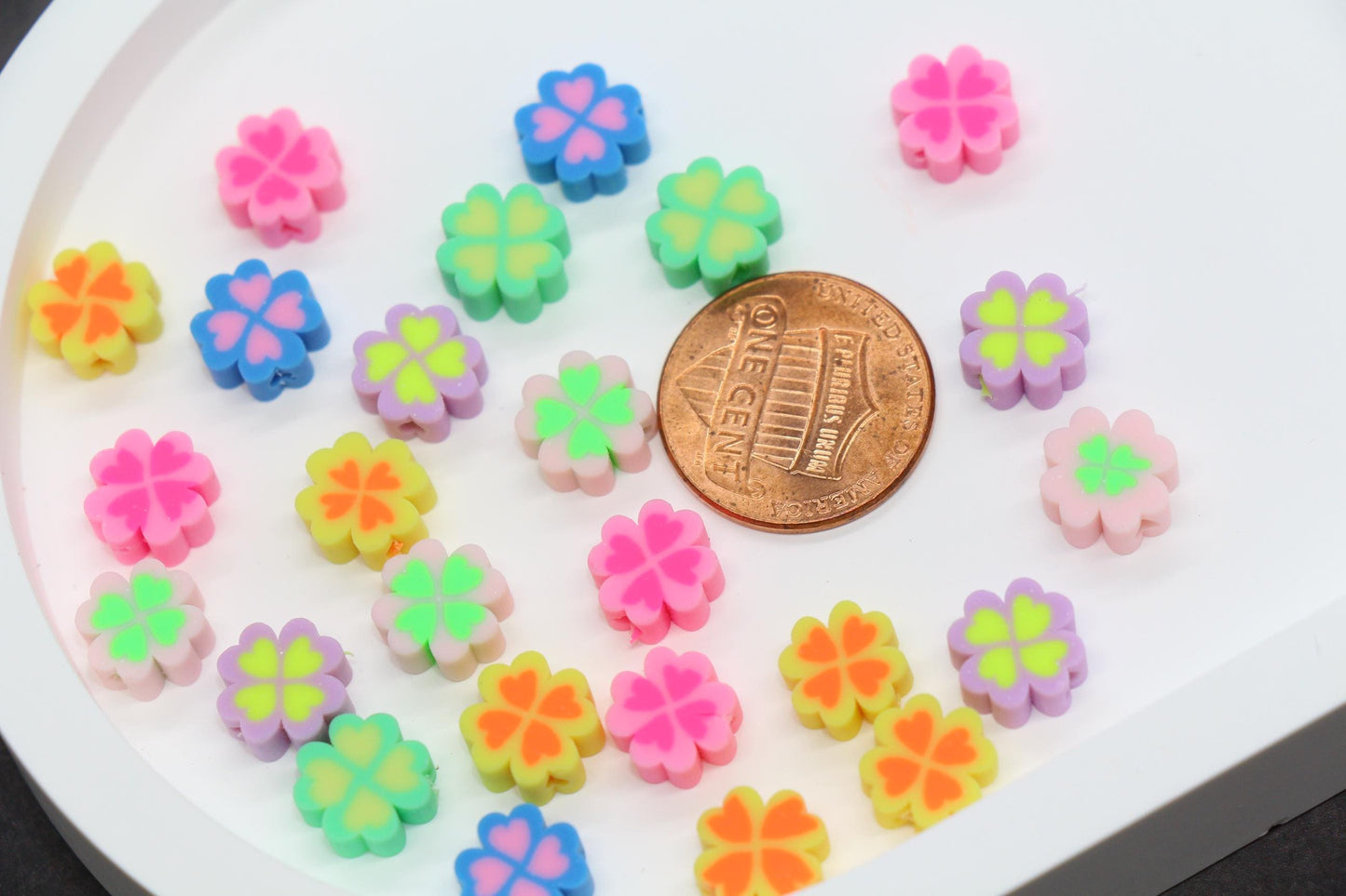 Polymer Clay Four Leaf Clover Beads, Handmade Shamrock Charms for Jewelry Making, St. Patrick’s Day Crafts #952