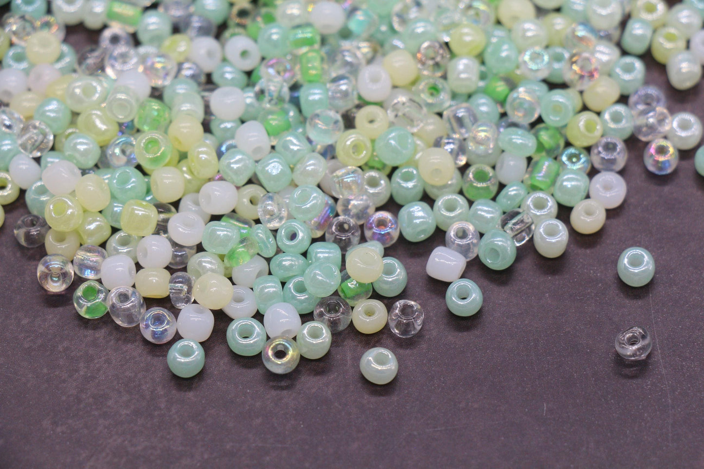 Mix Creamy Green Glass Seed Beads, Size 4mm 6/0 Glass Seed Beads, Mix Seed Beads, Rocailles Beads, Bracelet Beads #3674