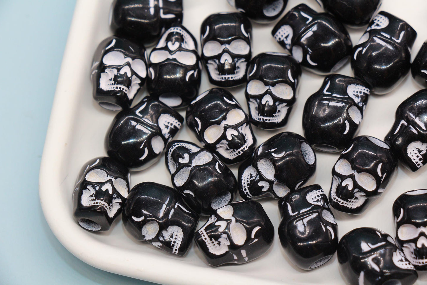 Black and White Skull Beads, Spooky Skull Head Beads for Bracelets & Crafts, Halloween Jewelry Supplies