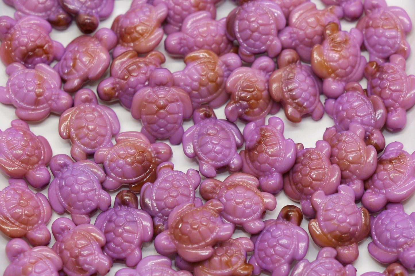 Marbled Turtle Acrylic Beads, 14mm Sea Turtle Beads for Jewelry Making, Ocean-Inspired Craft Supplies, Tropical Keychains