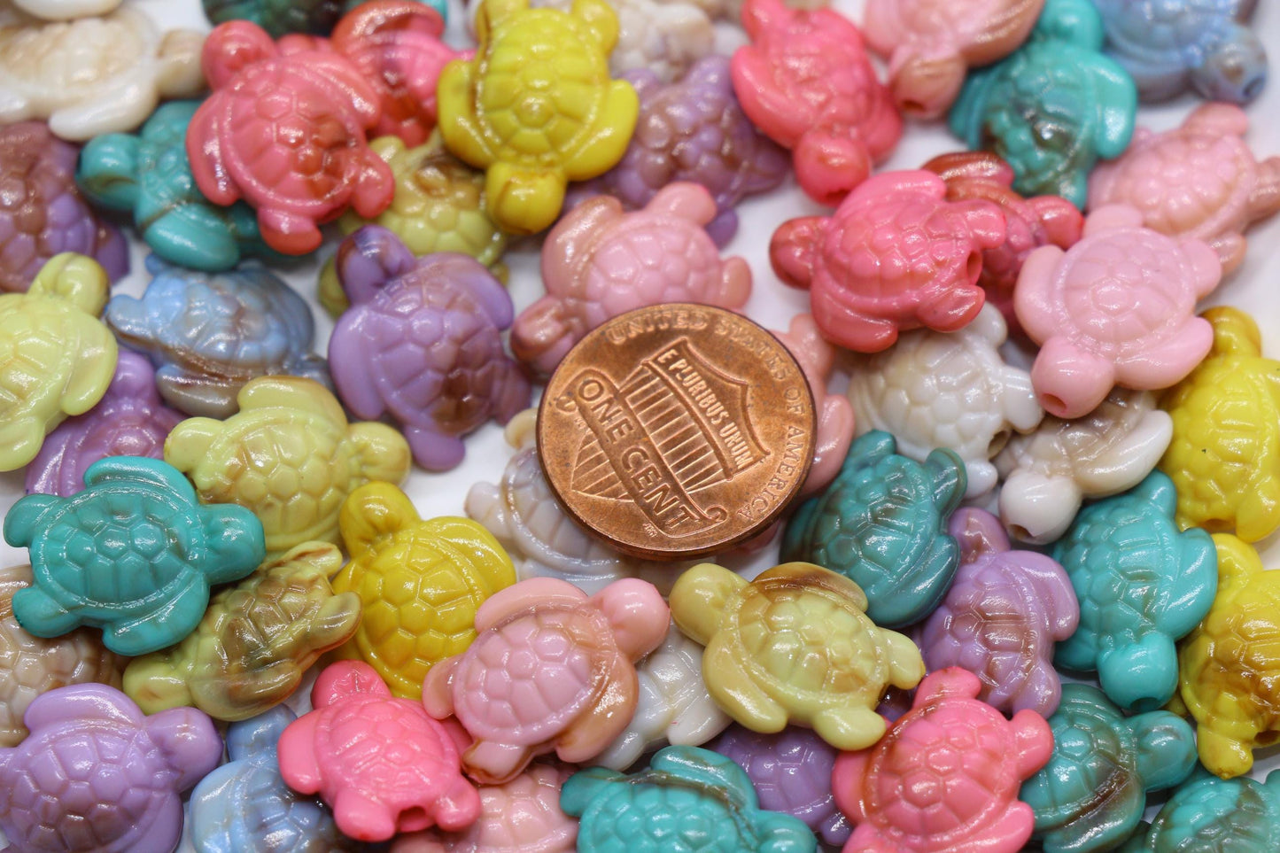 Marbled Turtle Acrylic Beads, 14mm Sea Turtle Beads for Jewelry Making, Ocean-Inspired Craft Supplies, Tropical Keychains