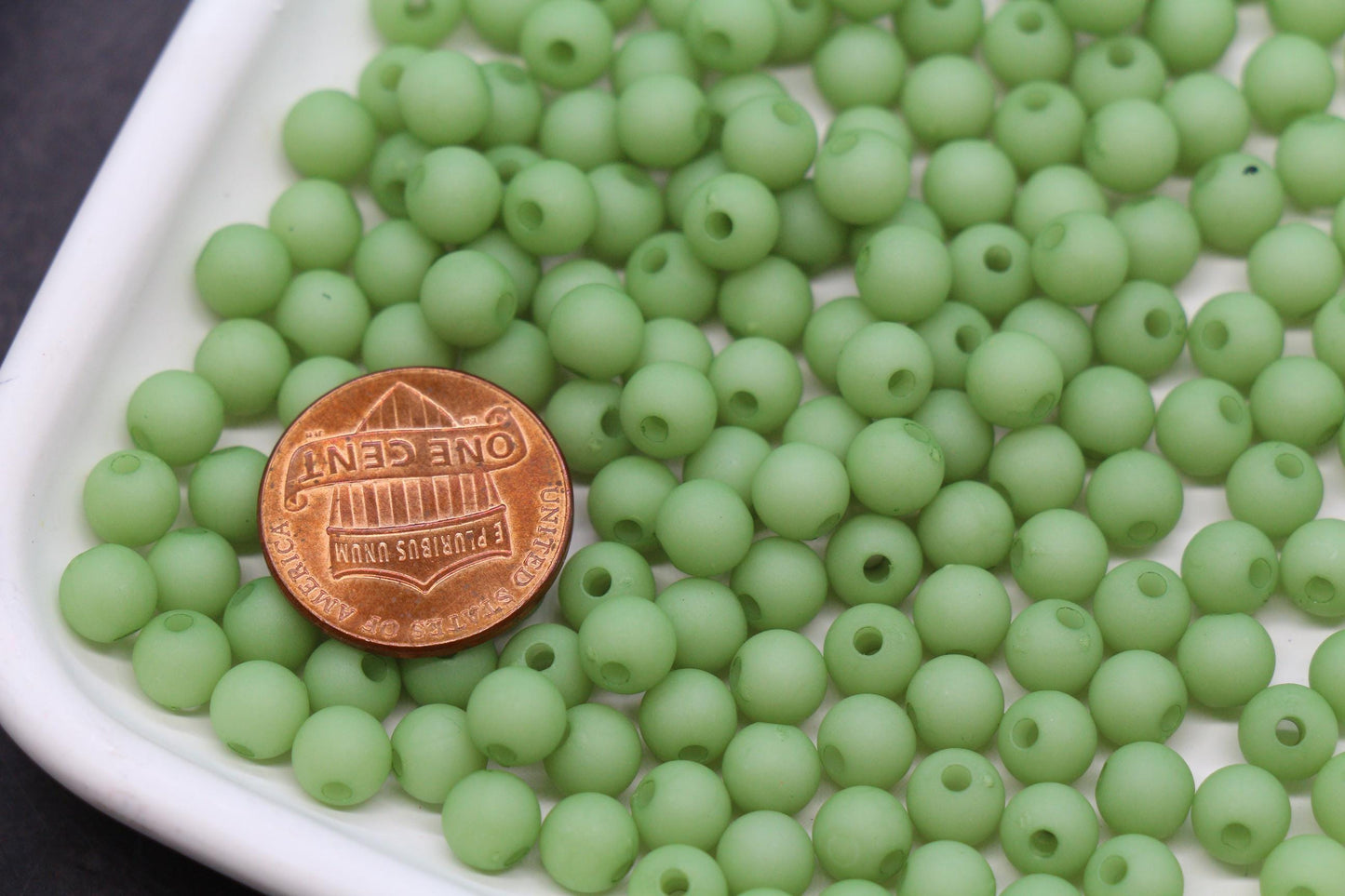 6mm Matte Green Acrylic Spacer Beads