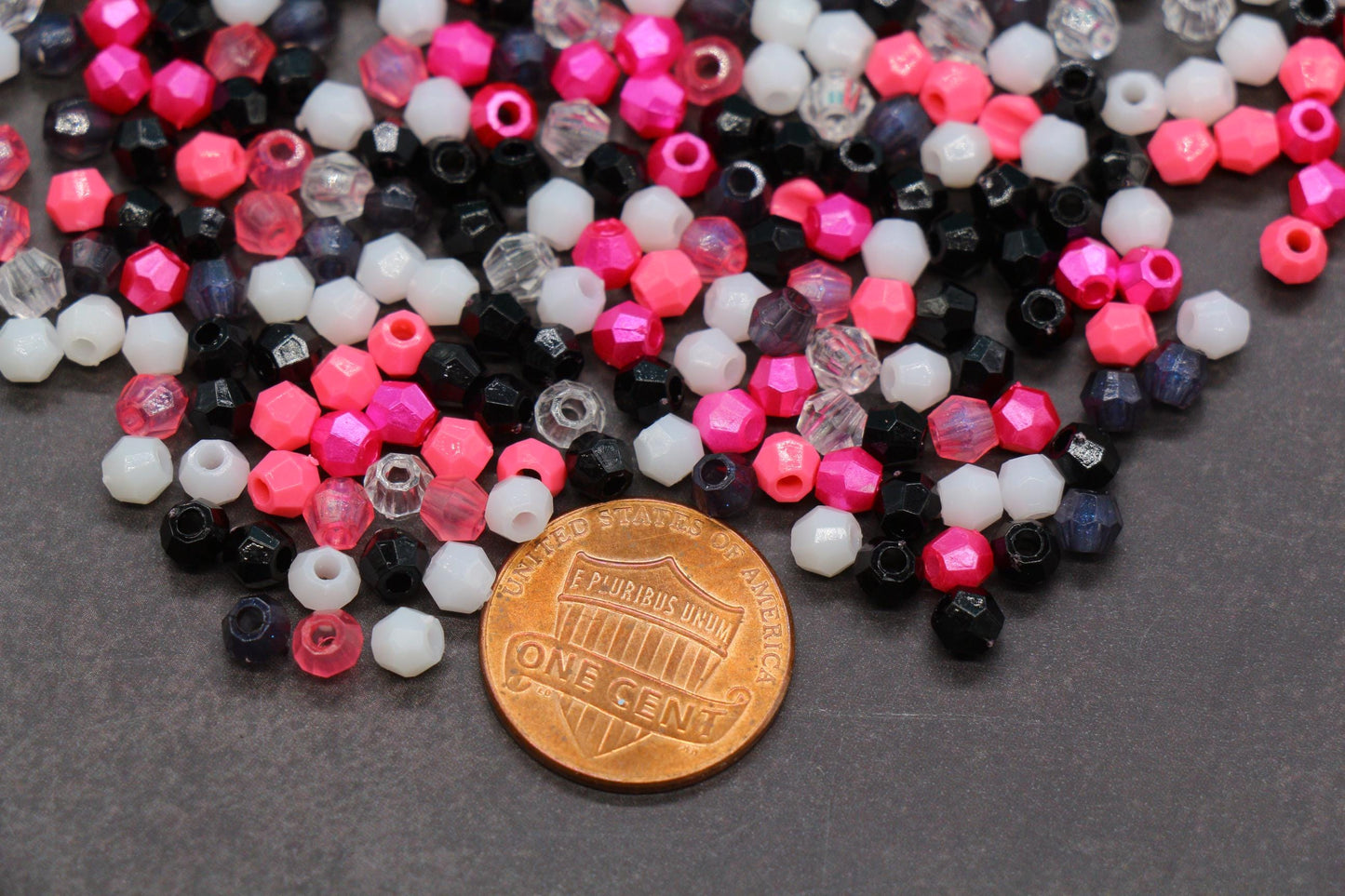 4mm Pastel Pink Black Mix Faceted Acrylic Beads