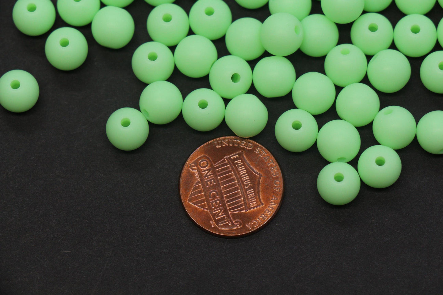 8mm Matte Mint Green Round Beads, Frosted Acrylic Gumball Spacer Beads for Bracelet Making #1208