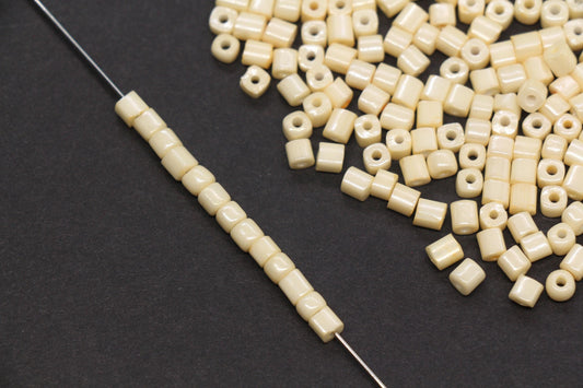 4mm Pastel Yellow Cube Glass Beads, Glossy Square Seed Beads for Bracelet Jewelry Making #1254