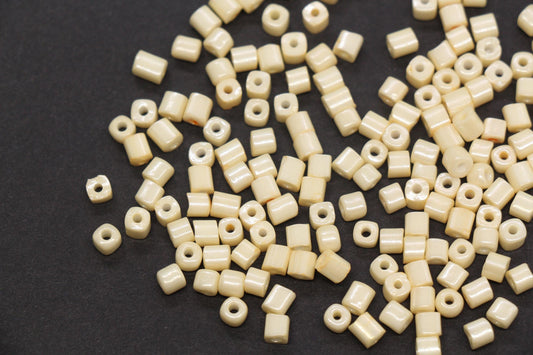 4mm Pastel Yellow Cube Glass Beads, Glossy Square Seed Beads for Bracelet Jewelry Making #1254