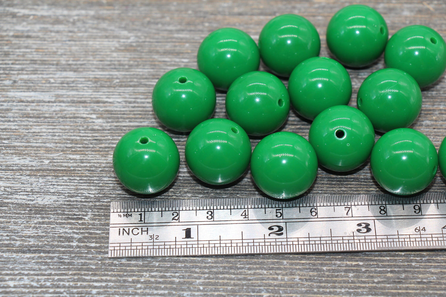 20mm Green Gumball Beads, Round Acrylic Loose Beads, Solid Bubblegum Beads, Chunky Beads, Smooth Round Plastic Beads #1678