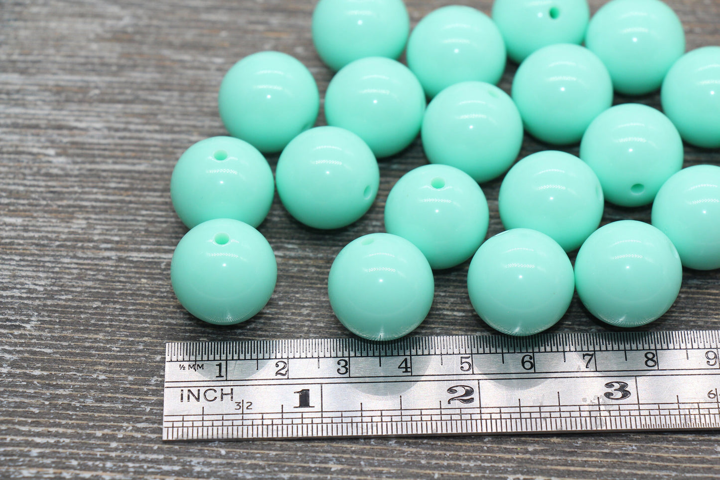 18mm Mint Green Gumball Beads, Round Acrylic Loose Beads, Solid Bubblegum Beads, Chunky Beads, Smooth Round Plastic Beads #1657
