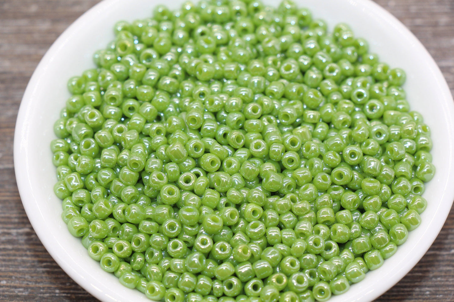 Glossy Glass Seed Beads, 4mm 6/0 Glass Round Seed Beads, Green Opaque Seed Beads, Rocailles Beads, Beading Supplies #740
