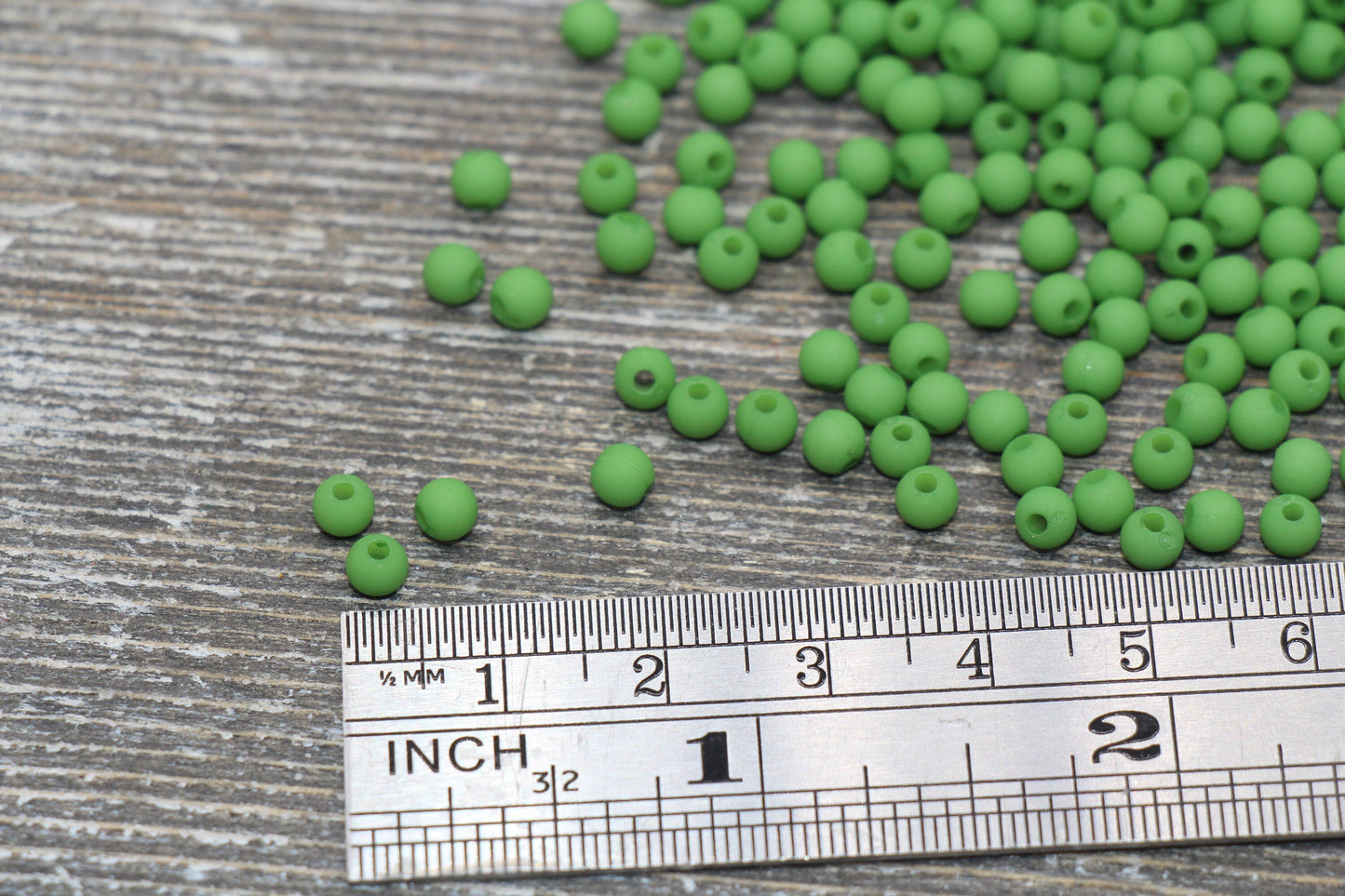 4mm Matte Forest Green Round Beads, Acrylic Gumball Bead, Frosted Green Round Spacer Beads, Bubblegum Beads, Plastic Round Bead #1708