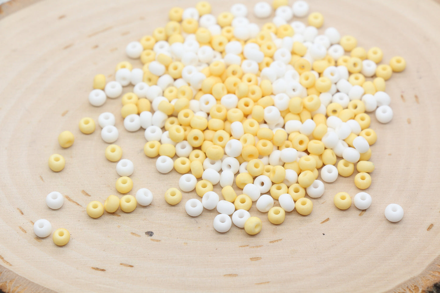 Matte Glass Seed Beads, 4mm 6/0 Glass Round Seed Beads, Yellow and White Mix Seed Beads, Frosted Mix Rocailles Beads, Beading Supplies #1299