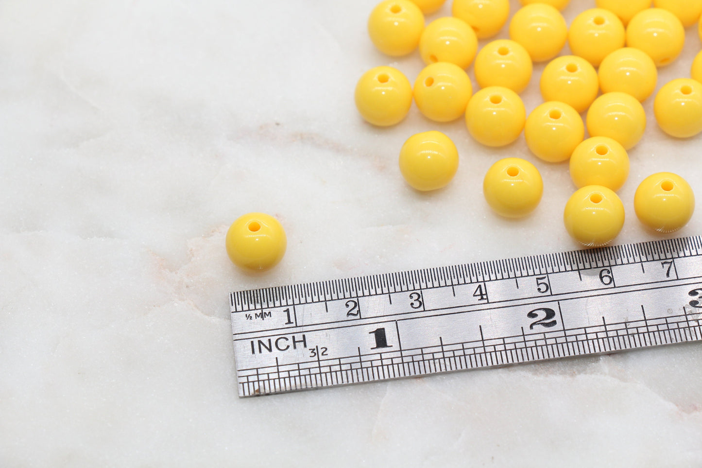 10mm Golden Yellow Gumball Beads, Round Acrylic Loose Beads, Bubblegum Beads, Chunky Beads, Gumball Beads, Smooth Plastic Round Beads #1462