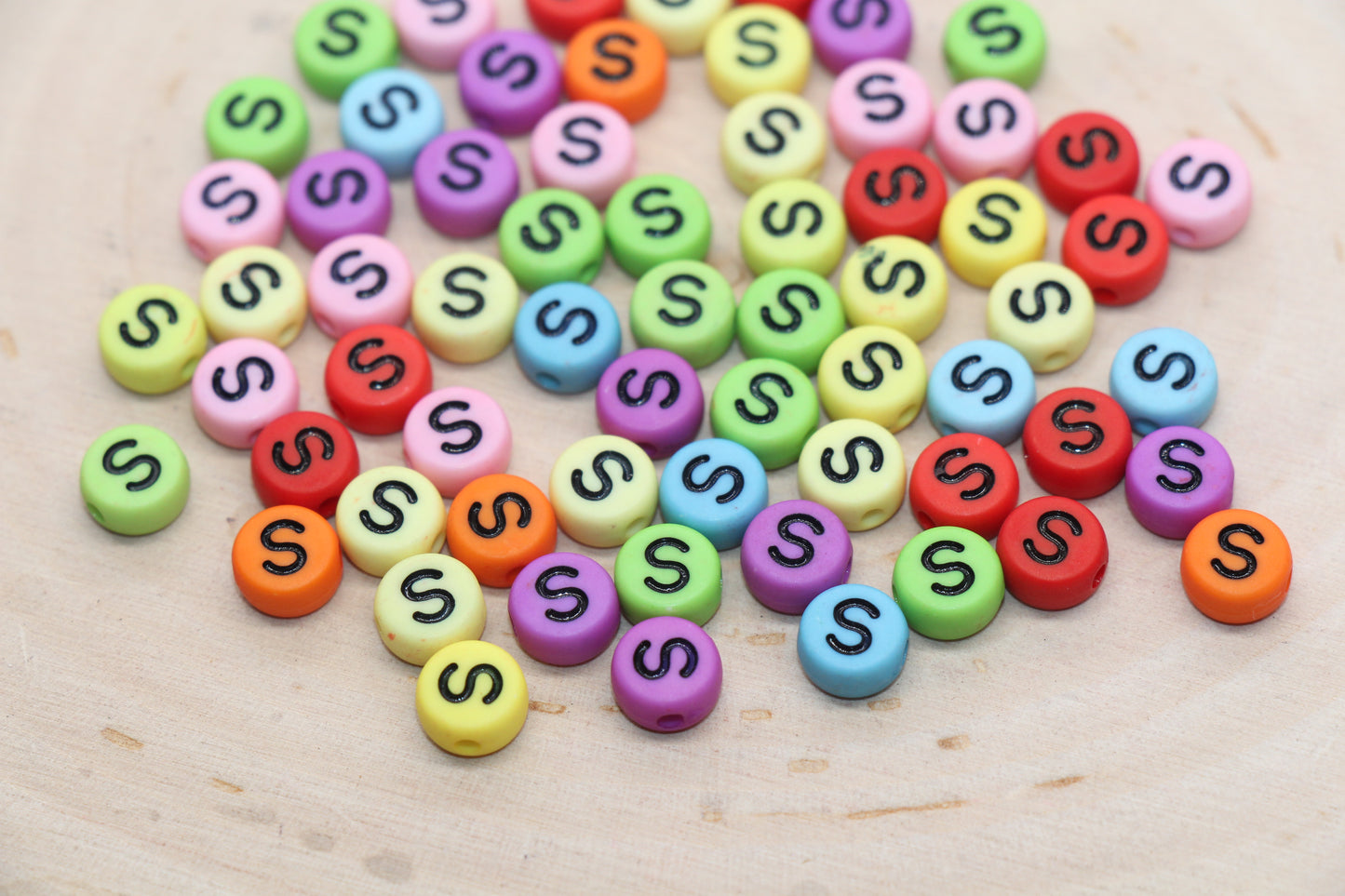 Mix Color Alphabet Letter Beads, Flat Round Letter A-Z Beads