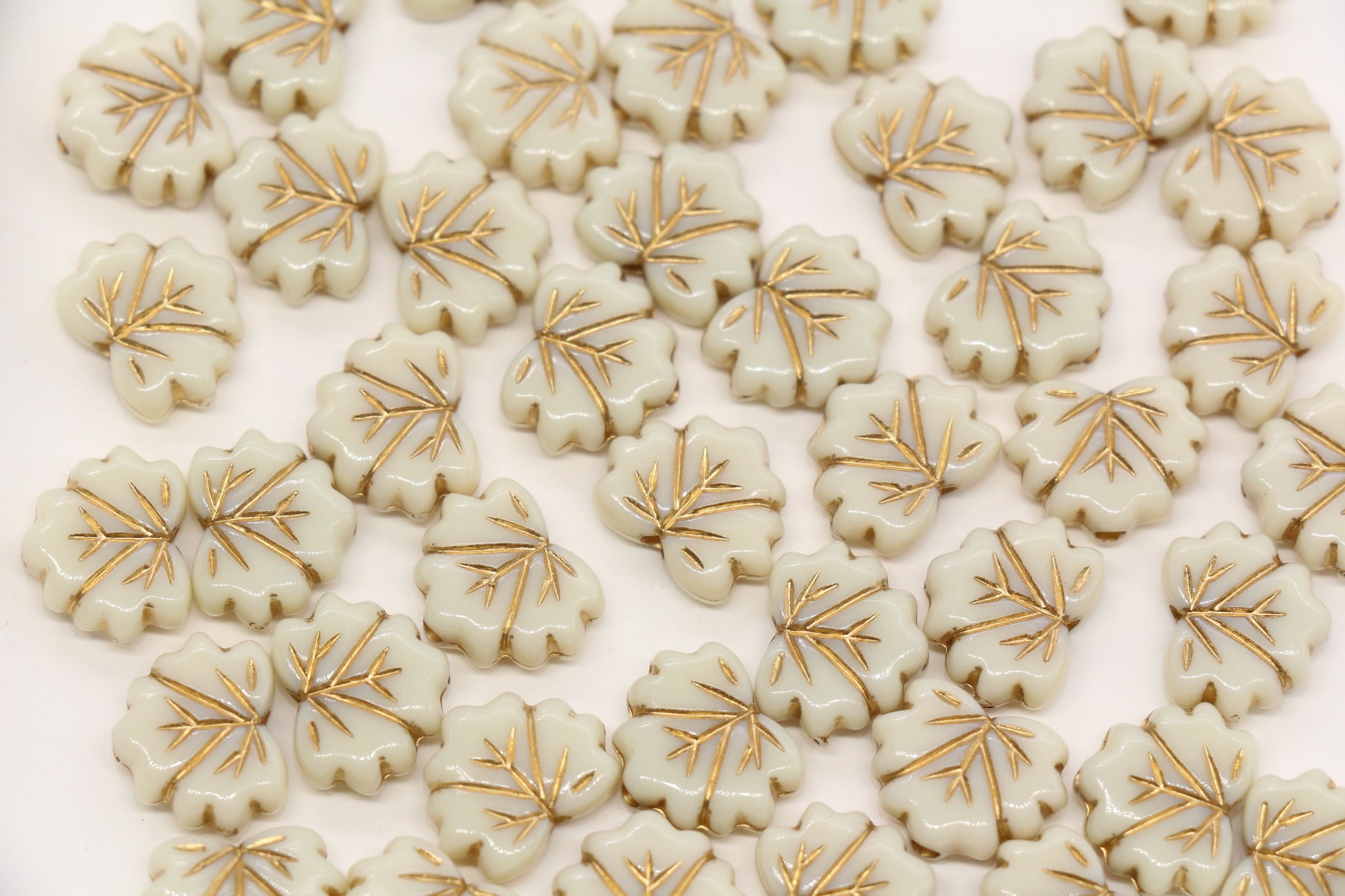 13 x 11mm Vintage Gold Acrylic Leaf Beads