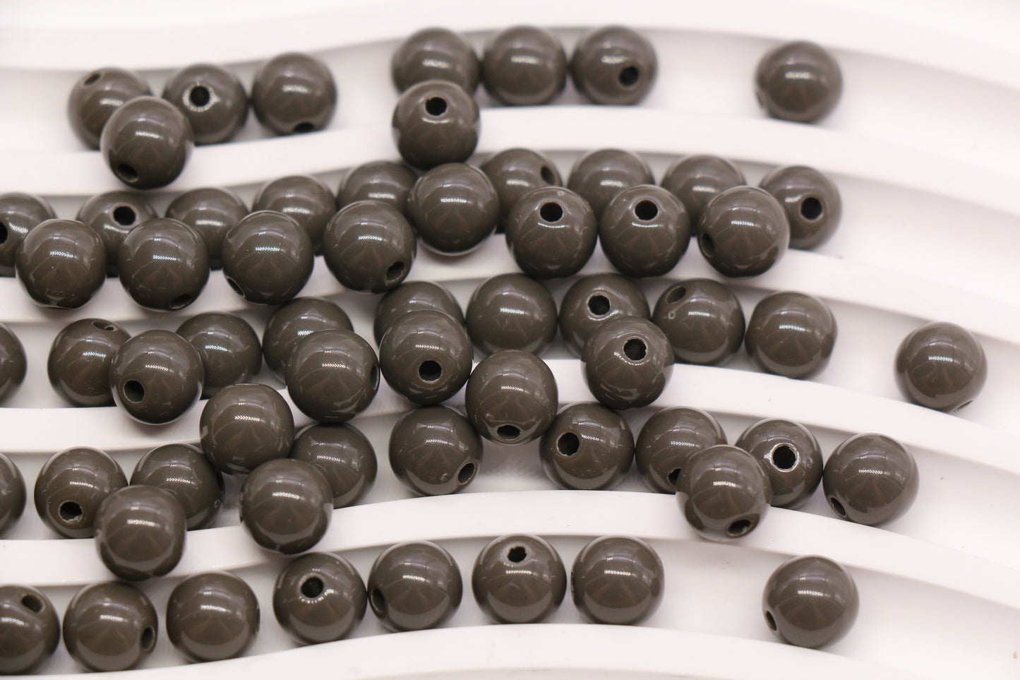 8mm Taupe Gray Acrylic Gumball Beads #3958