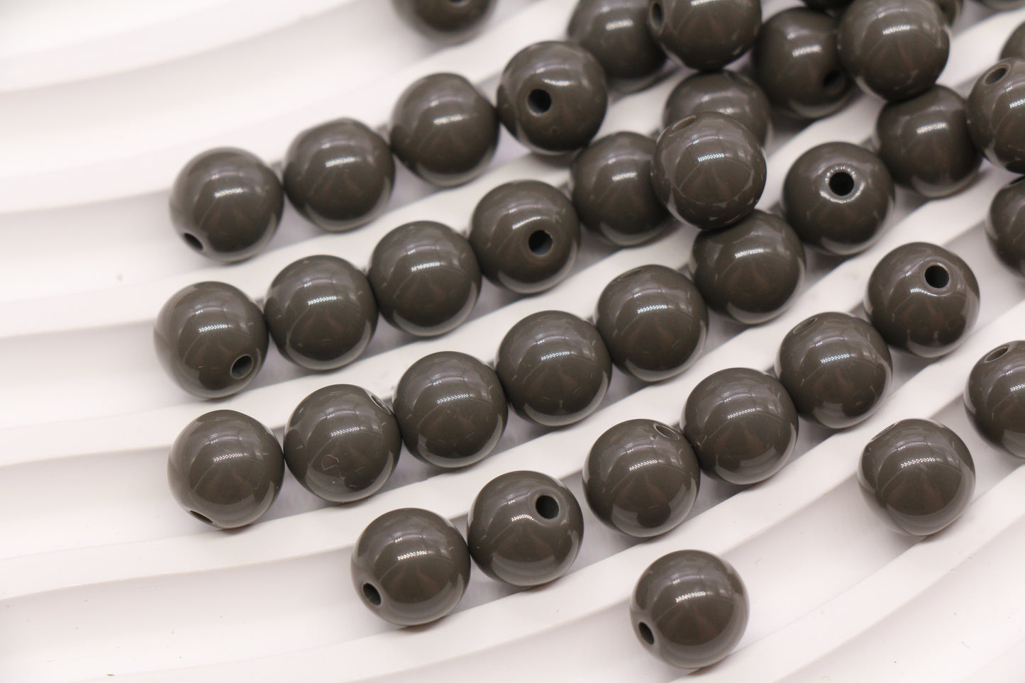 10mm Taupe Gray Acrylic Gumball Beads #3957