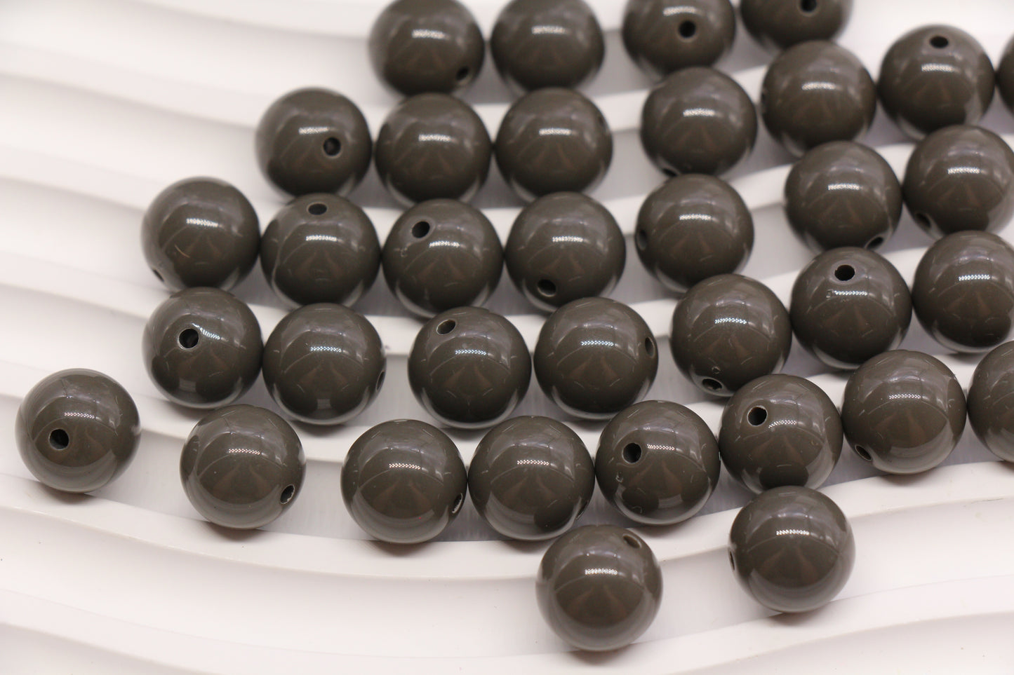 12mm Taupe Gray Acrylic Gumball Beads #3956