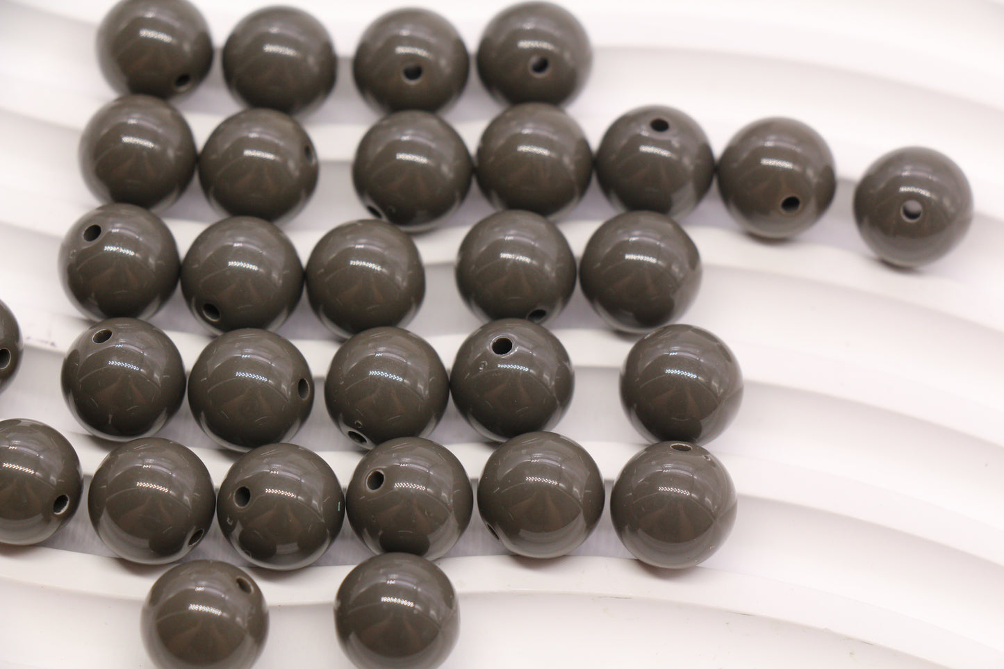 12mm Taupe Gray Acrylic Gumball Beads #3956