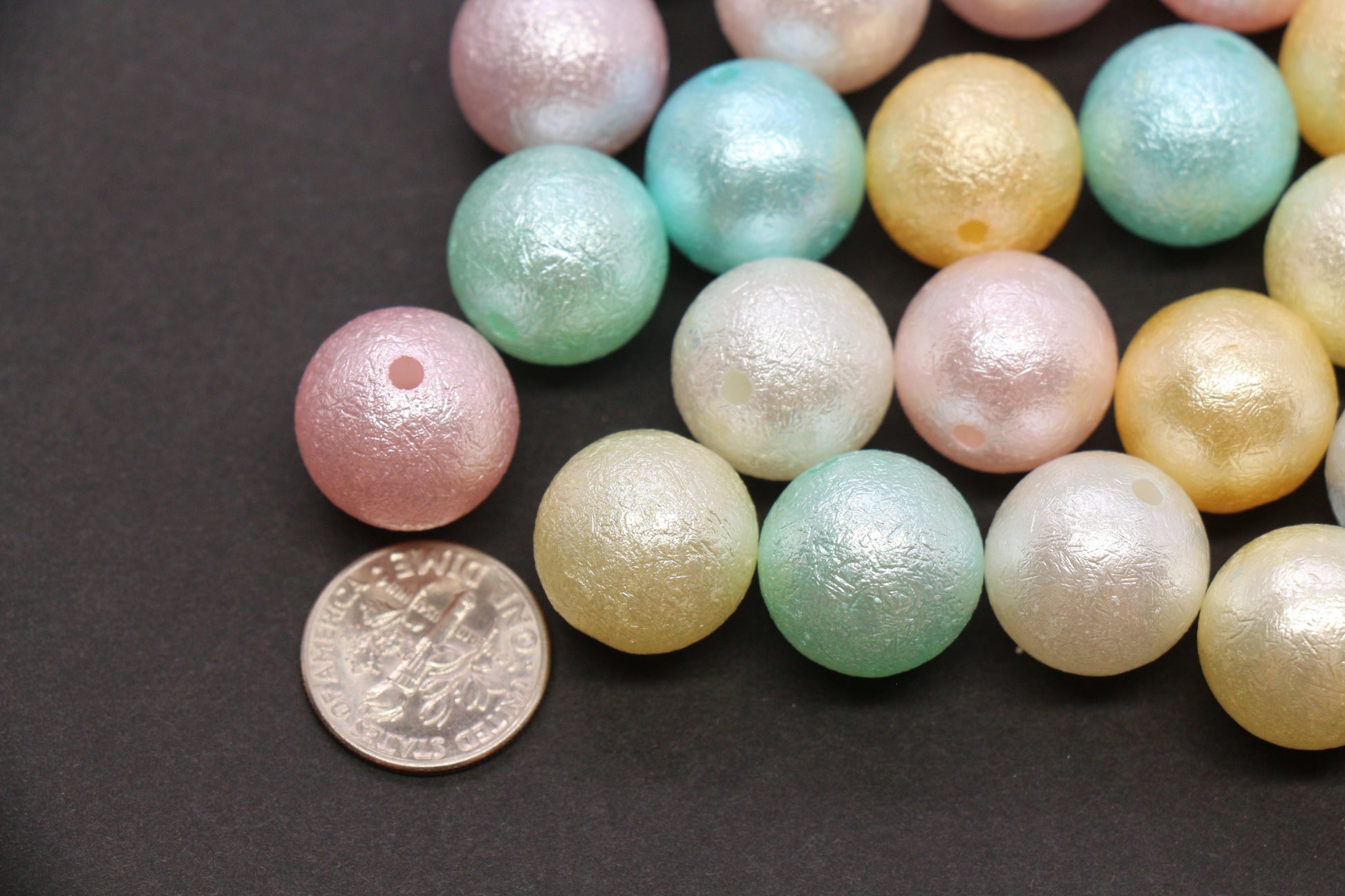 16mm Pearlized Acrylic Wrinkle Beads Mix #3972