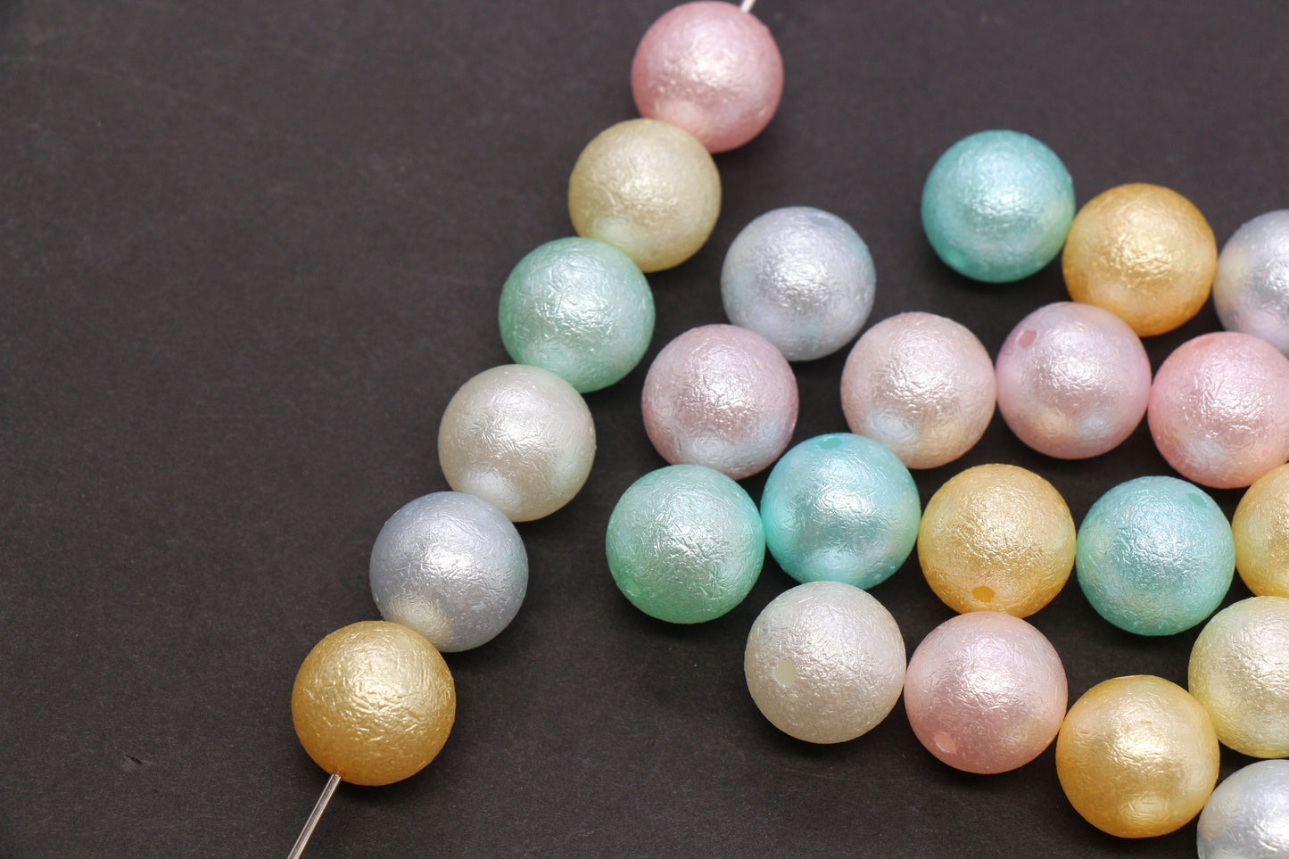 16mm Pearlized Acrylic Wrinkle Beads Mix #3972