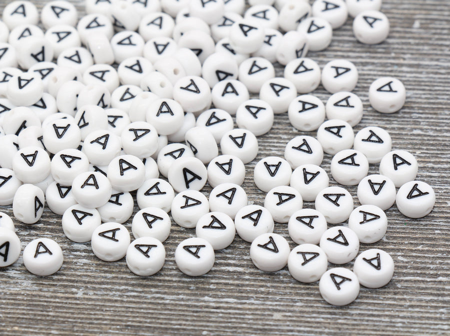 7mm White Black A-Z Acrylic Letter Beads
