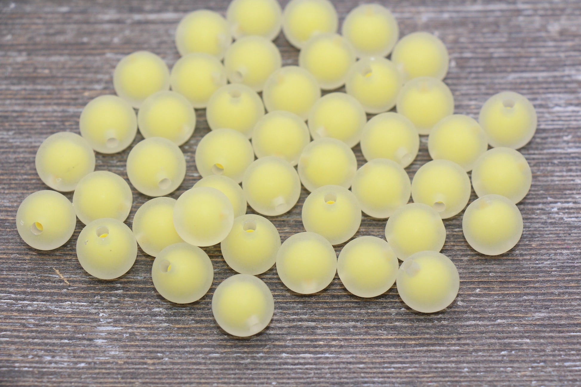 12mm Matte Yellow Round Beads, Frosted Acrylic Round Gumball Beads, Bubblegum Beads, Chunky Beads, Plastic Round Bead #1939