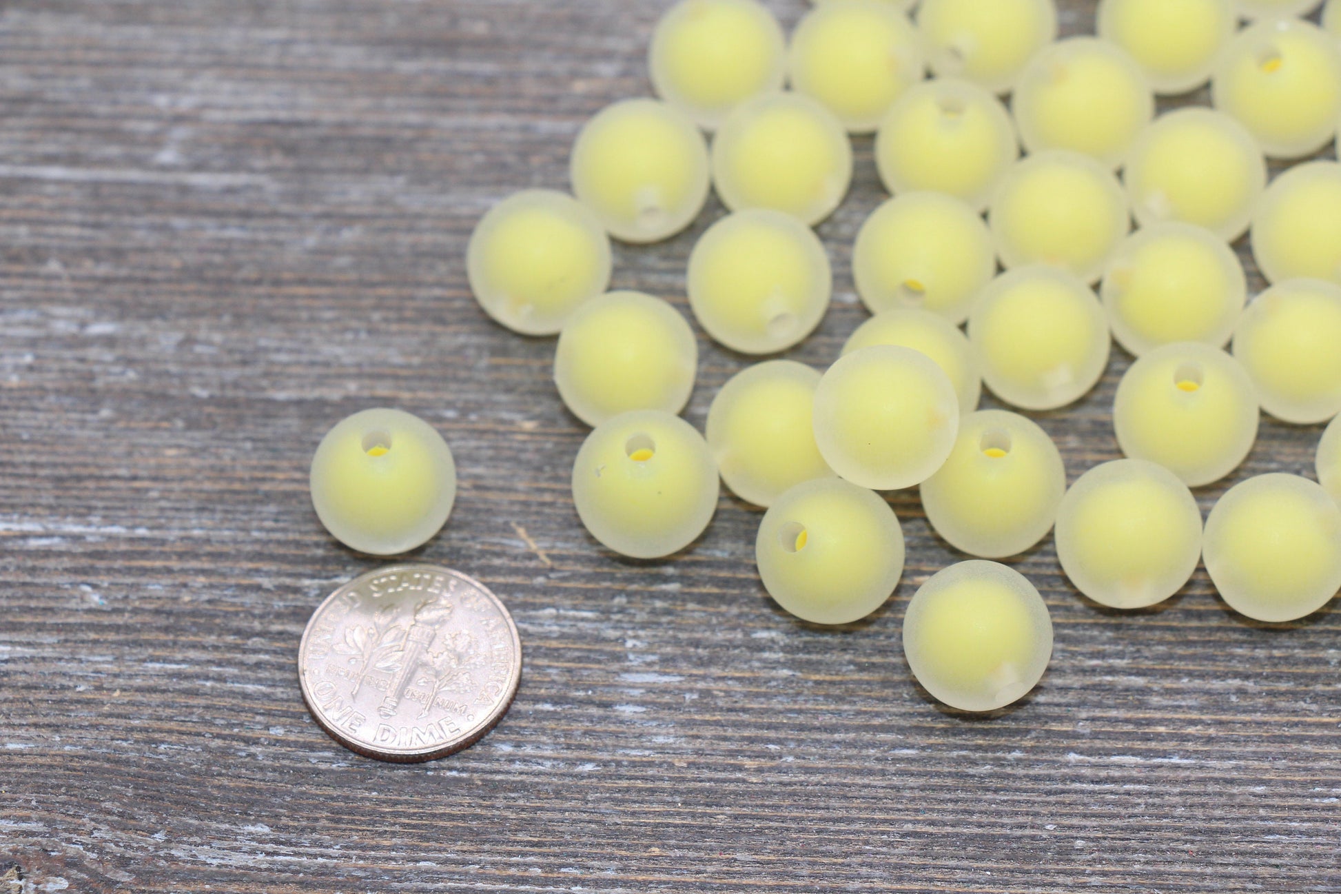 12mm Matte Yellow Round Beads, Frosted Acrylic Round Gumball Beads, Bubblegum Beads, Chunky Beads, Plastic Round Bead #1939