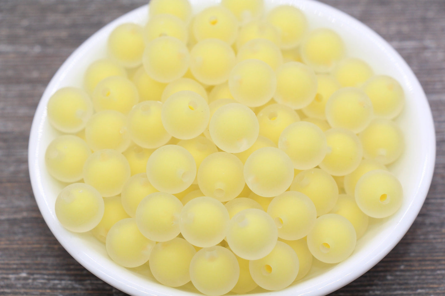 12mm Matte Yellow Round Beads, Frosted Acrylic Round Gumball Beads, Bubblegum Beads, Chunky Beads, Plastic Round Bead #1939