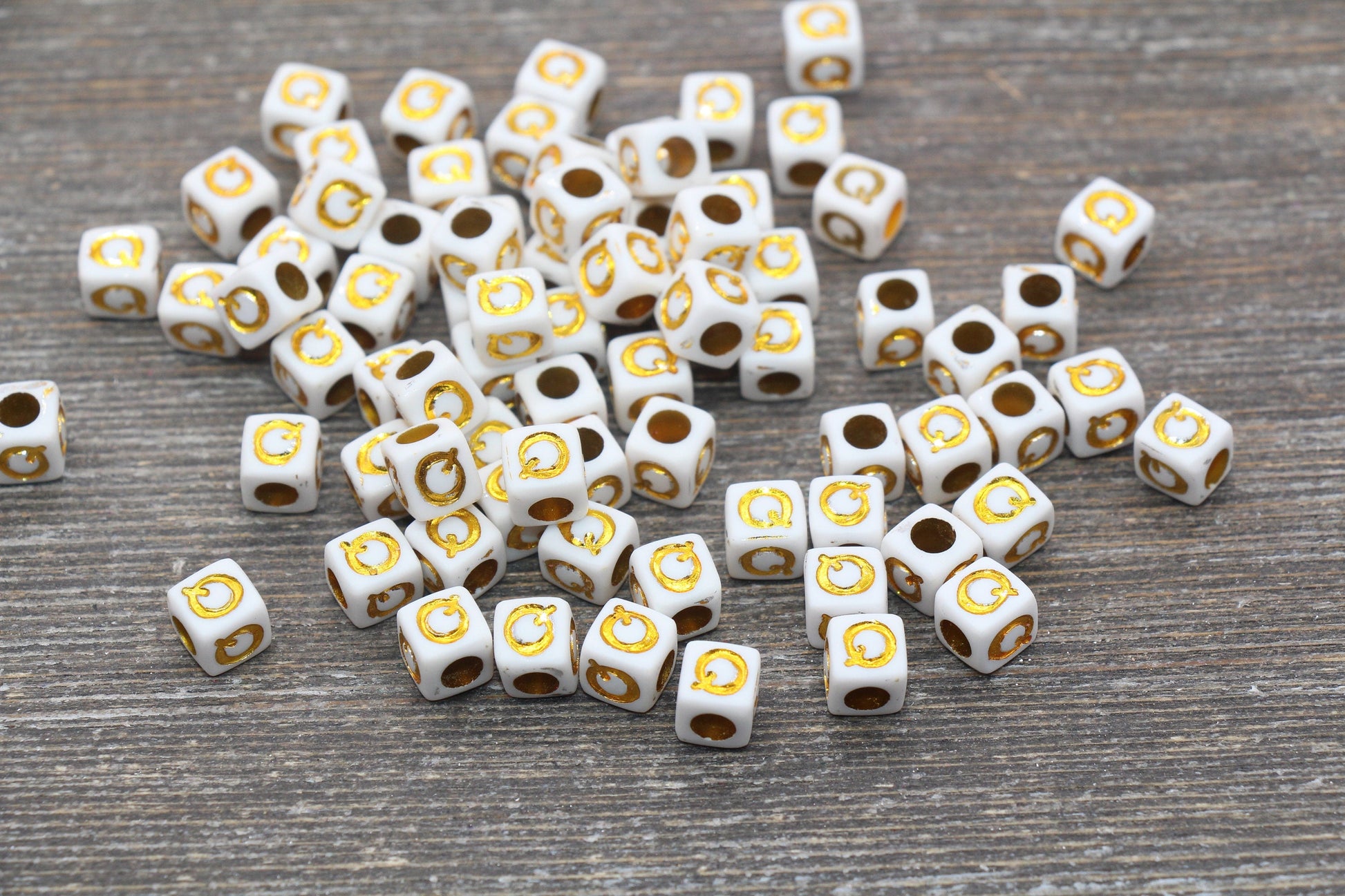 Letter Q Letter Beads, Cube White Beads with Gold Lettering, Individual Letter Beads, Acrylic Square Name Beads, Size 7mm