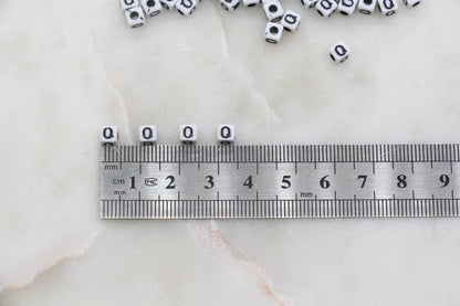 Letter Q Cube Beads, White and Black Cube Alphabet Letter Beads, Black Acrylic Letter Beads, Acrylic Square Name Beads, Size 5mm