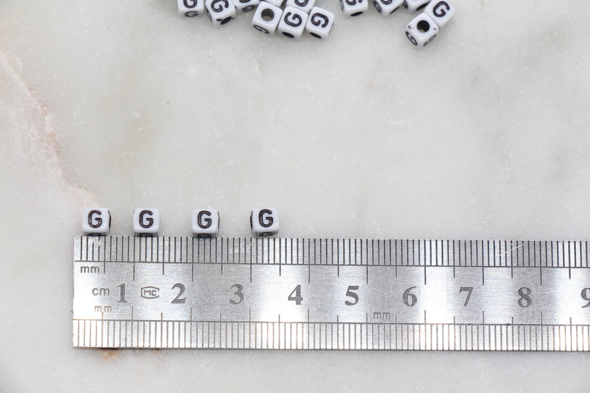 Letter G Cube Beads, White and Black Cube Alphabet Letter Beads, Black Acrylic Letter Beads, Acrylic Square Name Beads, Size 5mm