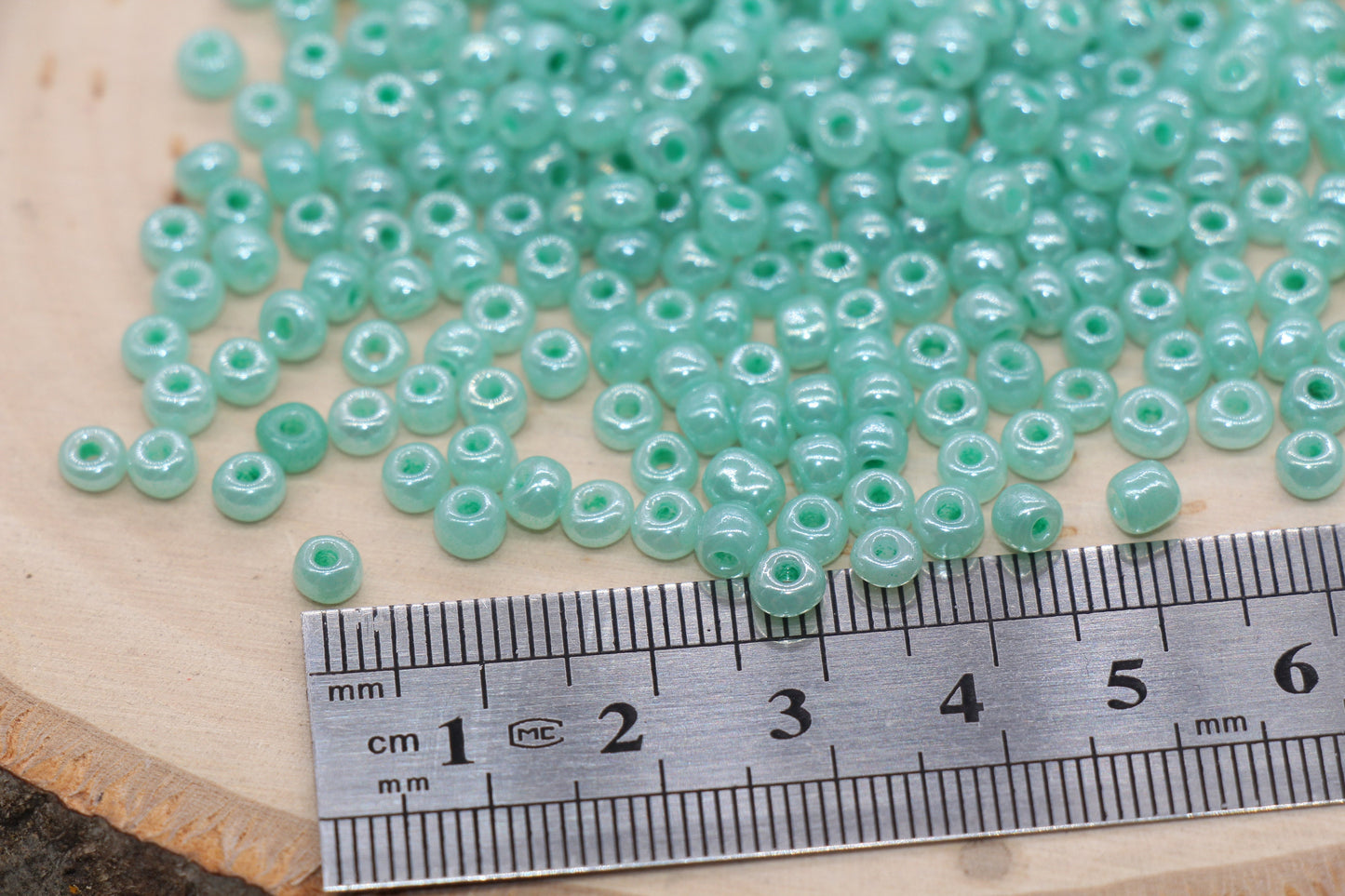 Creamy Glass Seed Beads, 4mm 6/0 Glass Round Seed Beads, Creamy Green Seed Beads, Glossy Rocailles Beads, Beading Supplies #2067