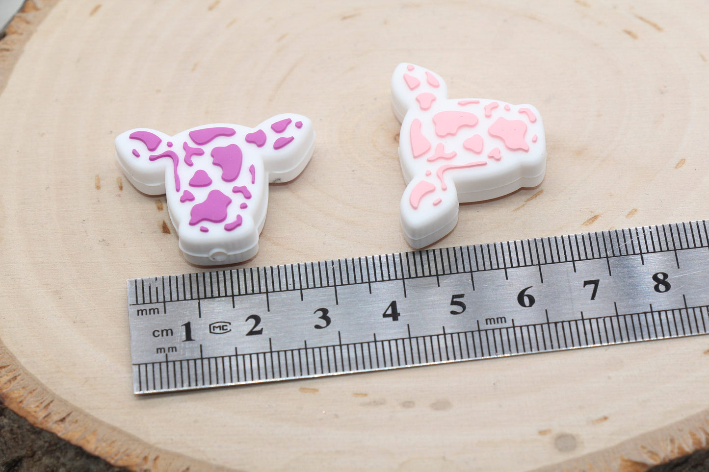 Spotted Cow Silicone Beads, Cow Head Beads, Cow Focal Silicone Beads, Chunky Beads, Silicone Loose Beads, Beadable Pens Beads #500