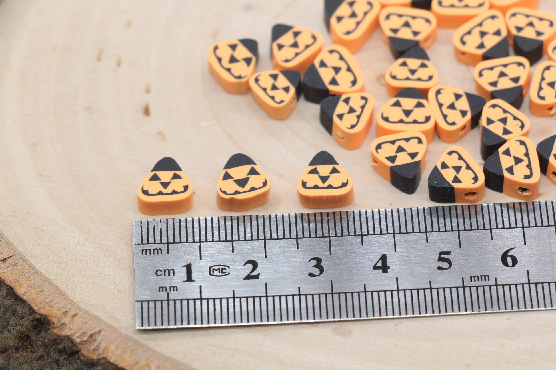 Halloween Pumpkin Beads, Pumpkin Jack O Lantern Clay Beads, Bracelet Beads, Kids Craft Beads #534