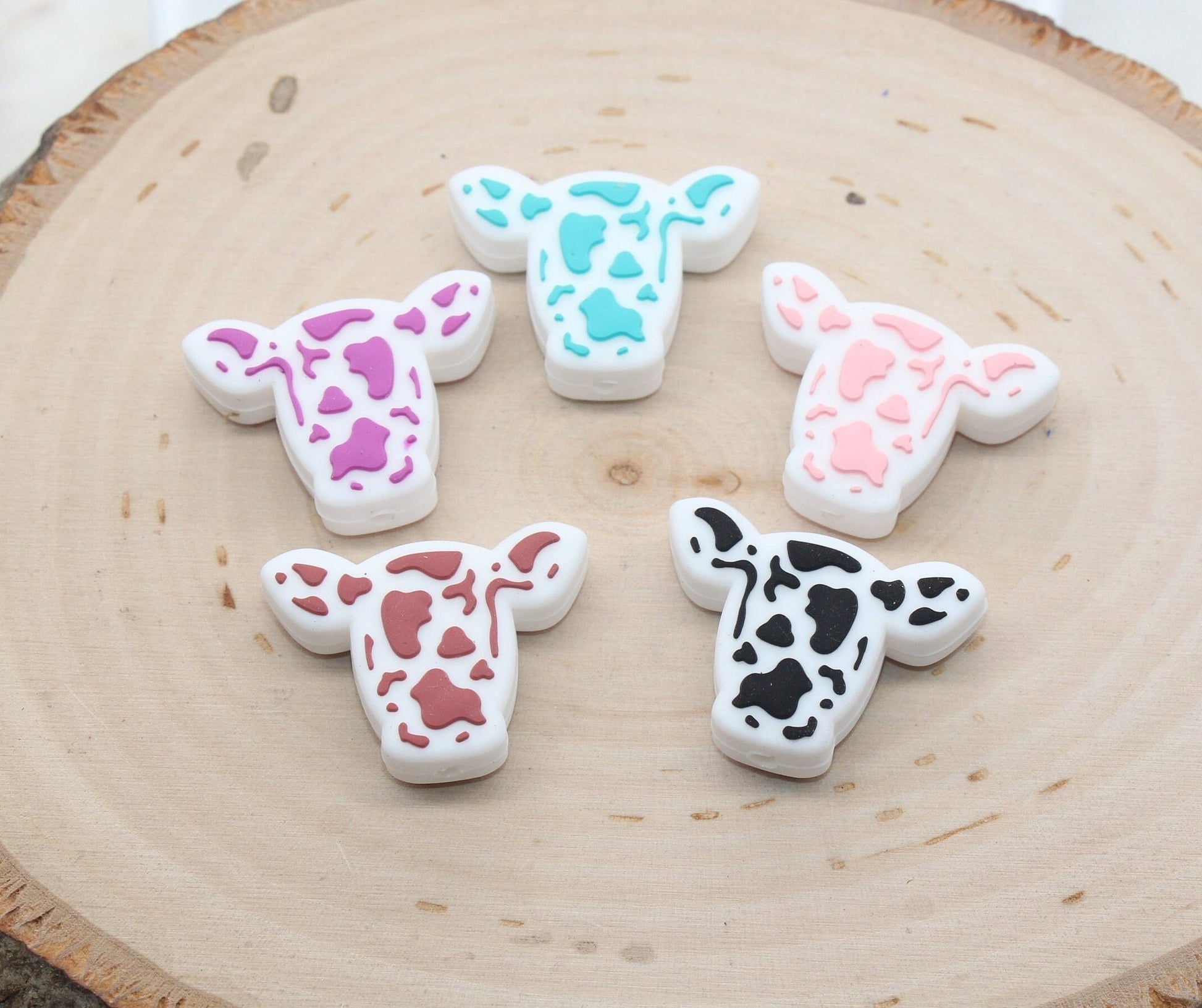 Spotted Cow Silicone Beads, Cow Head Beads, Cow Focal Silicone Beads, Chunky Beads, Silicone Loose Beads, Beadable Pens Beads #500