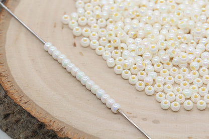 Iridescent Glass Seed Beads, 4mm Shiny Round Glass Seed Beads, Ivory AB Opaque Seed Beads, Rocailles Beads, Beading Supplies #3217