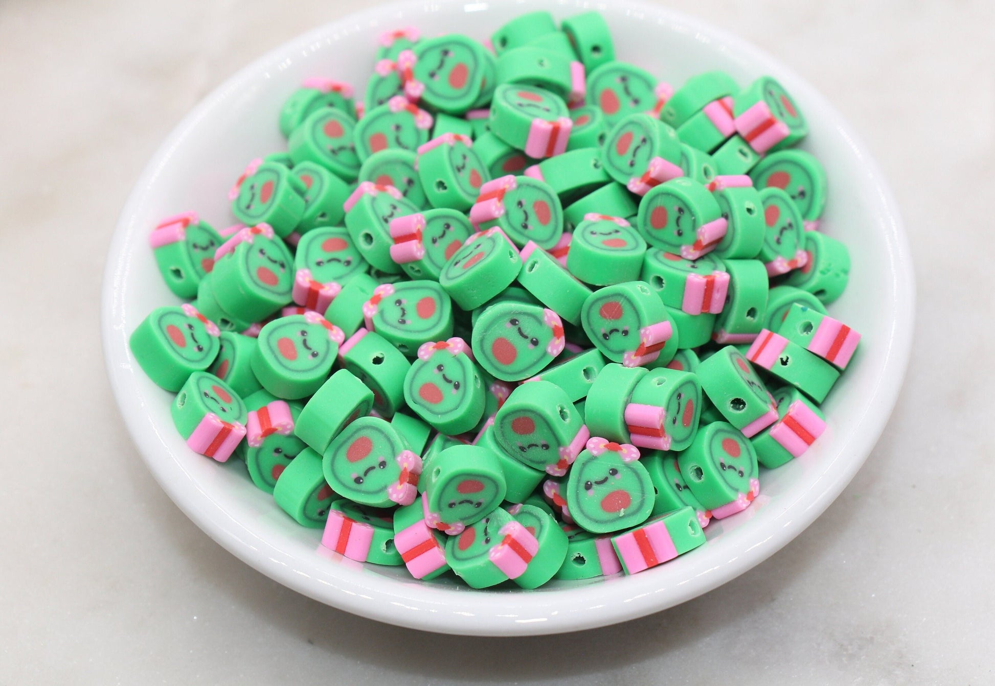 Kawaii Avocado Clay Beads, Smiley Face Polymer Clay Beads, Avocado with Pink Bow Clay Beads, Jewelry Beads, Bead for Bracelet #504