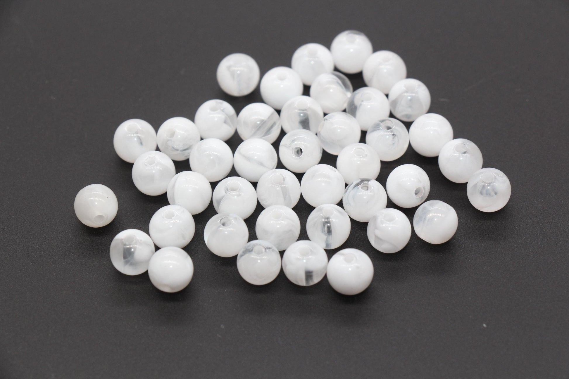 8mm Translucent and White Mix Beads, Acrylic Round Loose Beads, Bubblegum Beads, Chunky Beads, Beads for Bracelet #3307