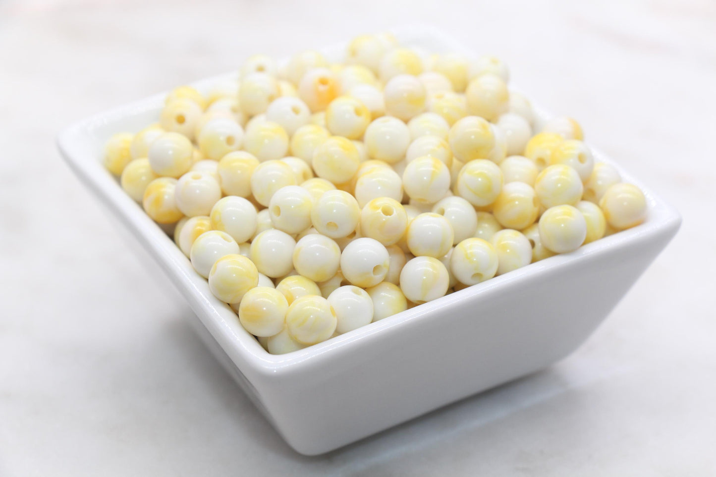 8mm White and Yellow Mix Beads, Acrylic Round Loose Beads, Bubblegum Beads, Chunky Beads, Beads for Bracelet #3313