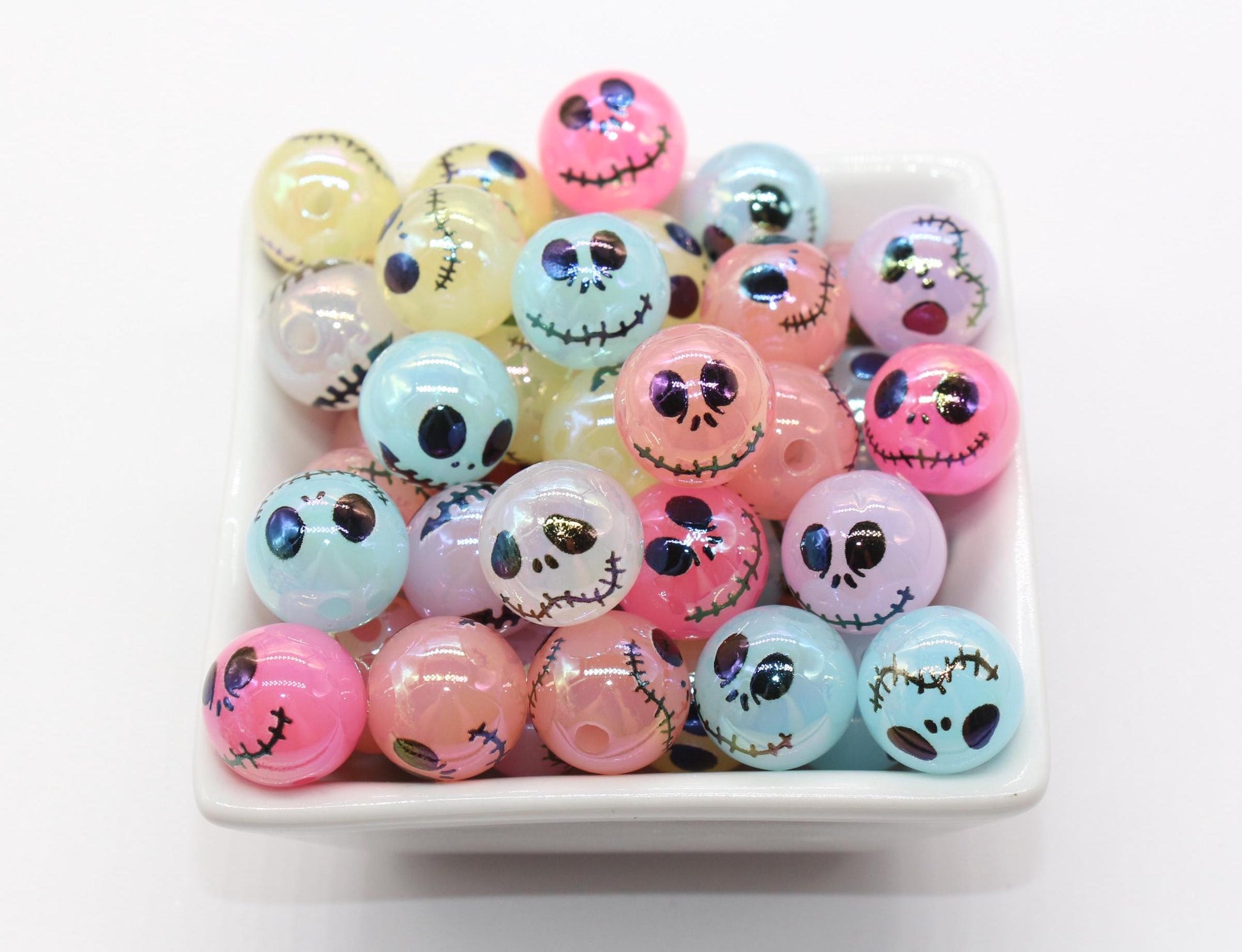 16mm Jack Skellington Print Beads, Halloween Beads, Iridescent Bubblegum Beads, Beads for Pens, Plastic Beads, Beads for Bracelets #3350