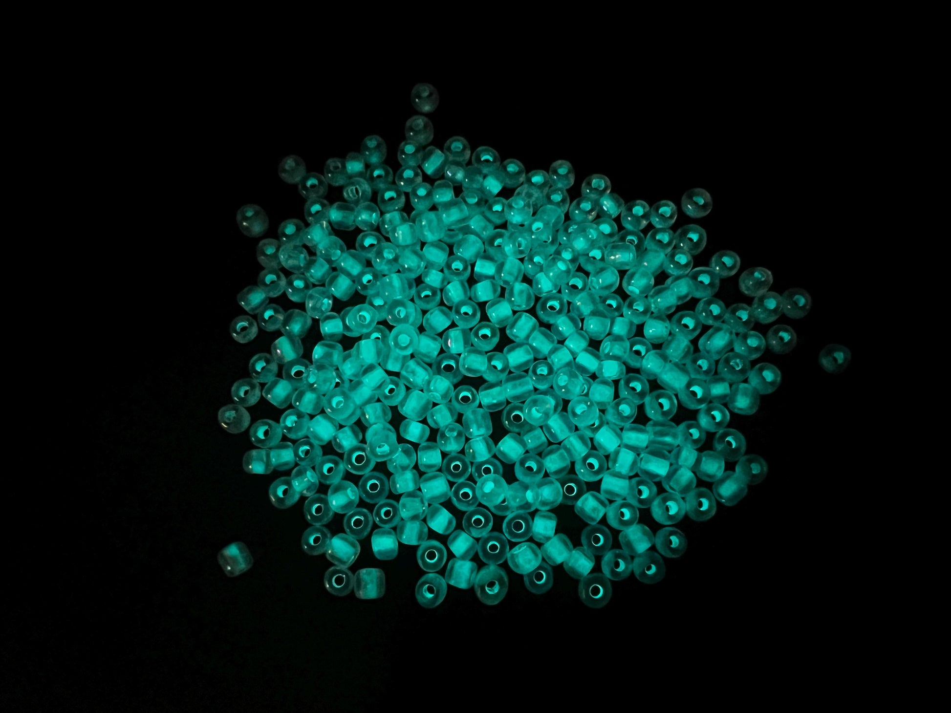 GLOW Glass Beads, 4mm 6/0 Glass Beads, Glow in Dark Iridescent Beads with Blue Lining Beads, Rocailles Beads, Beading Supplies #3334