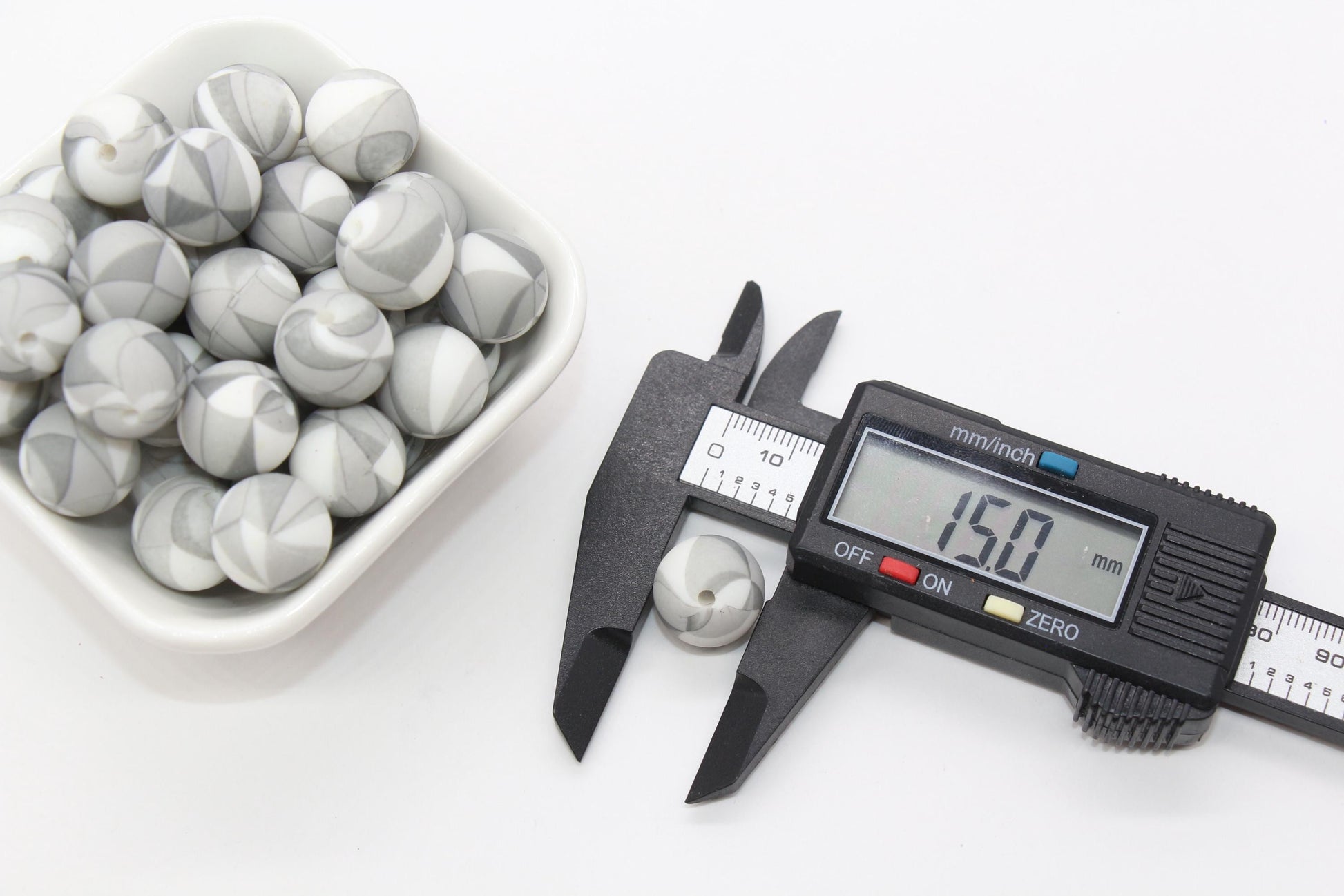15mm Gray Patterned Printed Beads, Printed Silicone Beads, Round Bubblegum Beads, Beads for Pens #S142