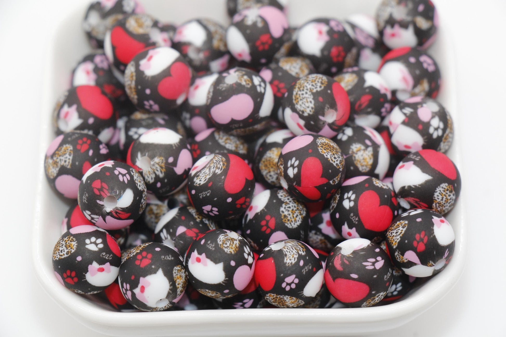 12mm Heart and Paw Silicone Beads, Paw Print Silicone Beads, Round Bubblegum Beads, Beads for Pens #318